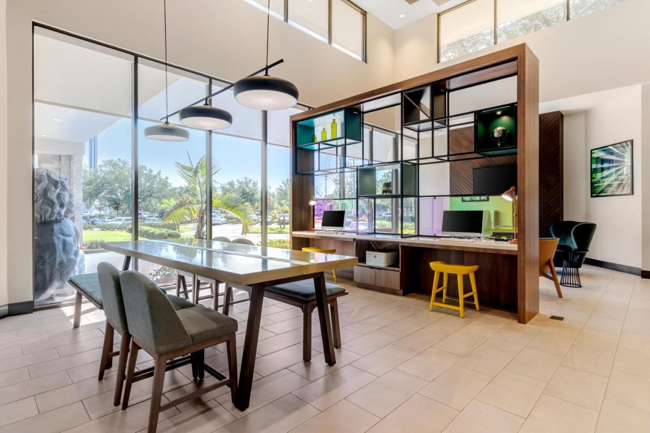 Holiday Inn Orlando International Dr-Icon By Ihg Williamsburg Εξωτερικό φωτογραφία